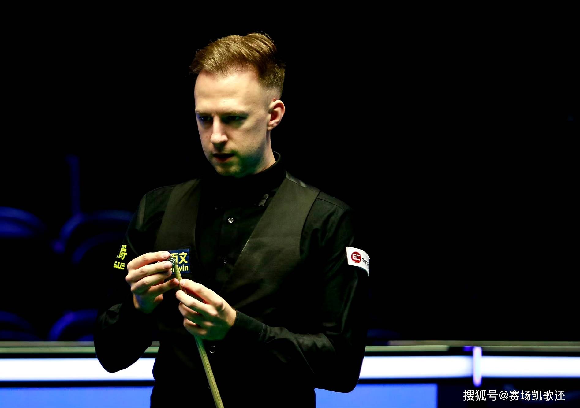 固的后盾支 固的后盾支