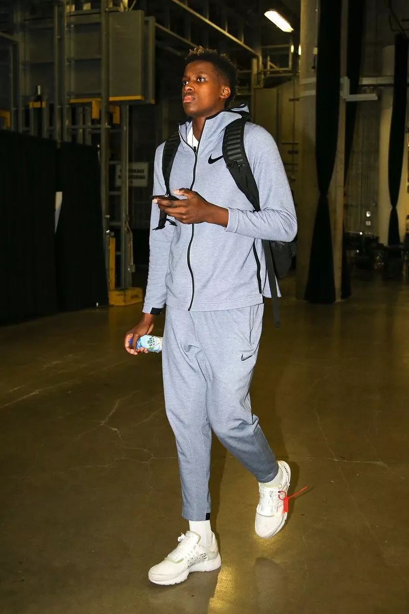 与细节稳定 与细节稳定